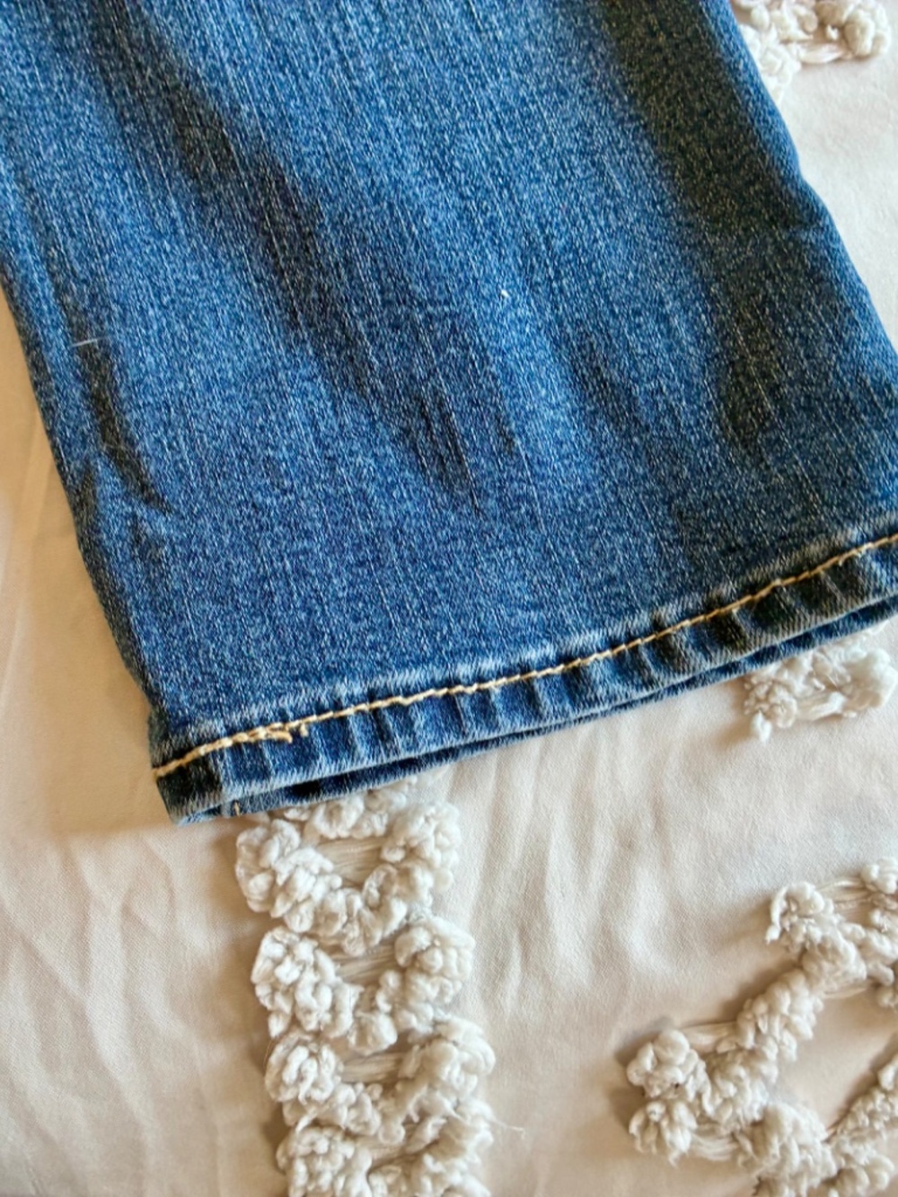 Denizen from Levi’s Modern Skinny Jeans - Picture 6 of 9